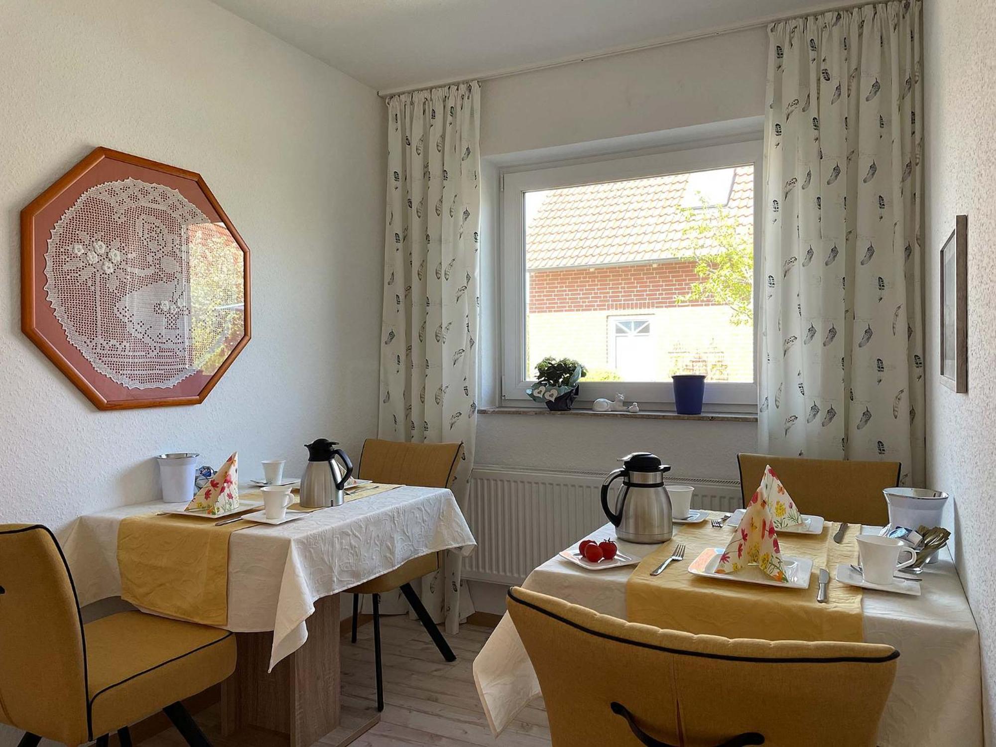 Marions Apartments Greetsiel Extérieur photo